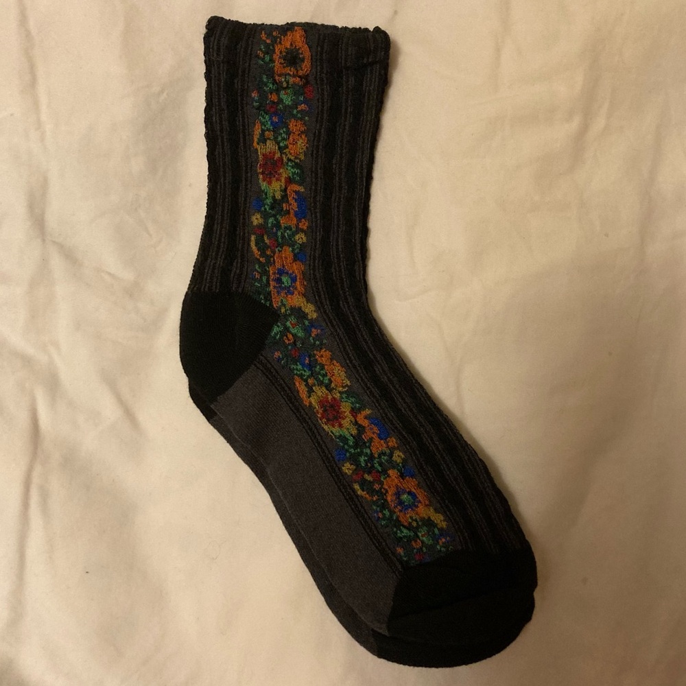 Colorful Floral Patterned Socks - Picture 8 of 10